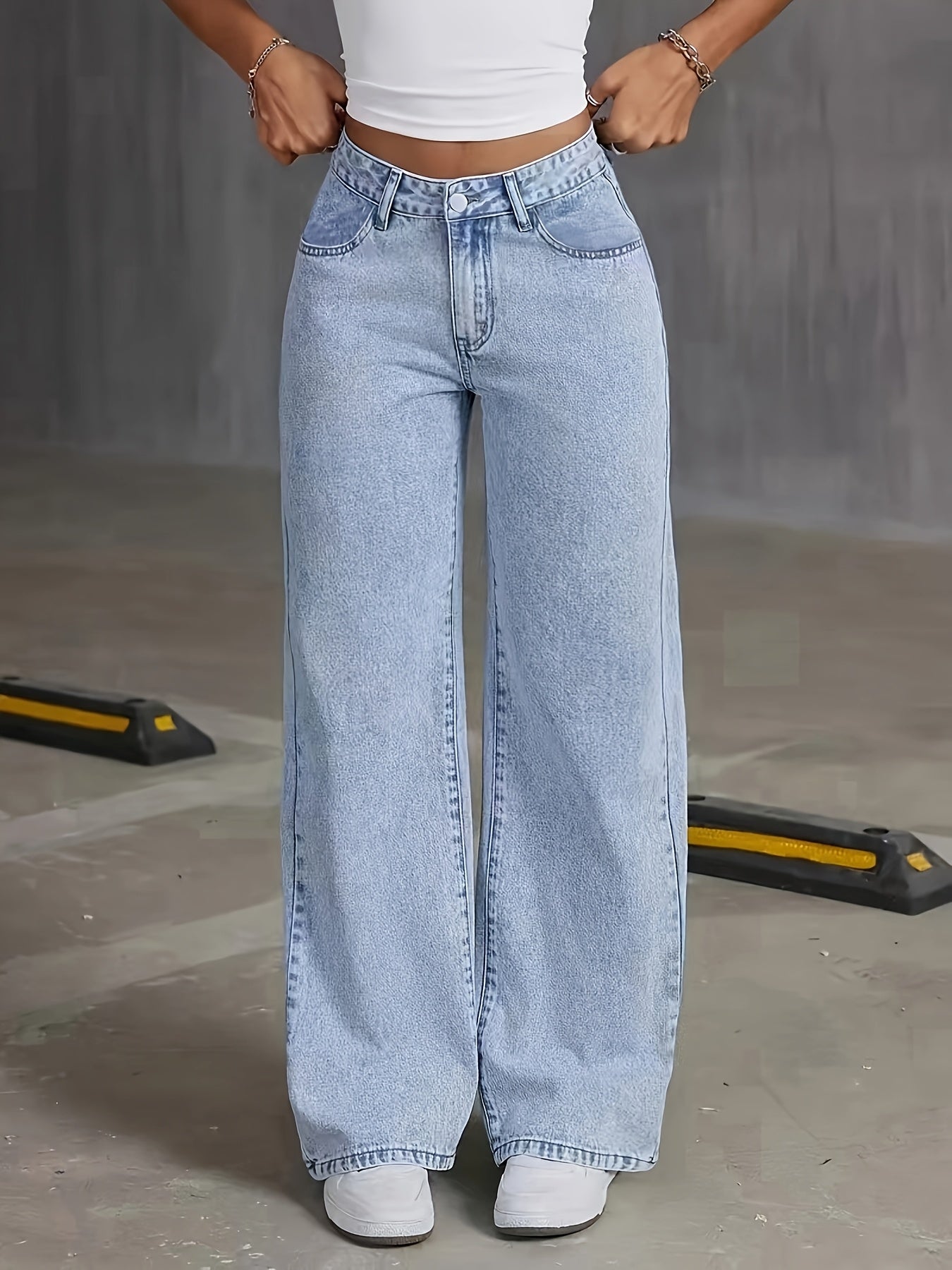 Hélène | Trendy High-Waisted Denim