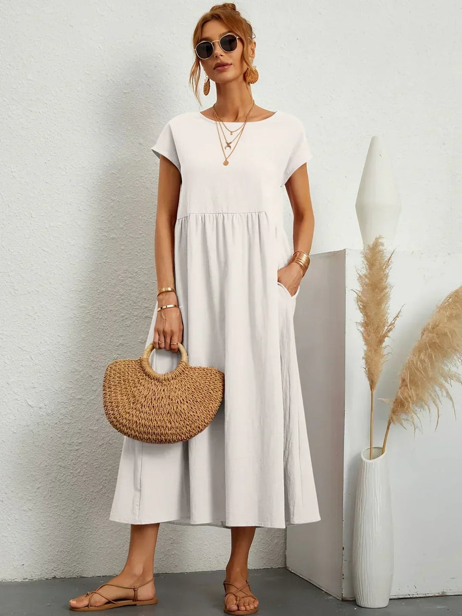 Lora | A midi dress with timeless elegance